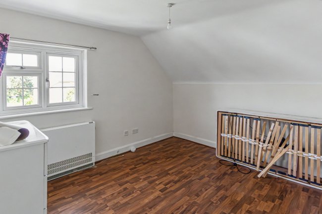 8 Wolversdene Road, Andover, Hampshire, SP10 2AX 2