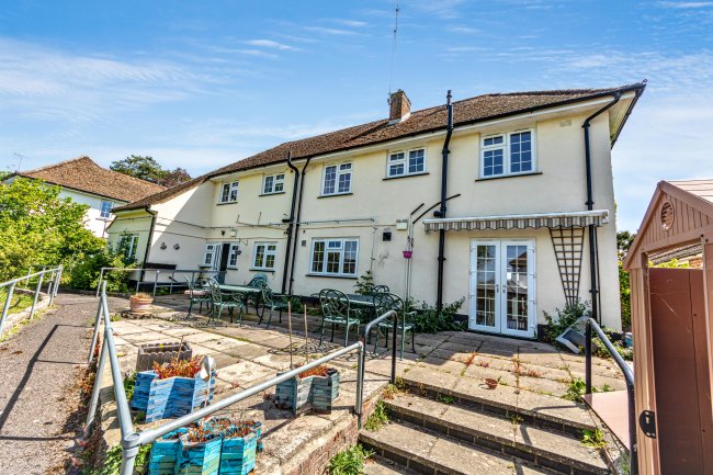 8 Wolversdene Road, Andover, Hampshire, SP10 2AX 2