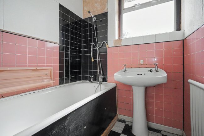 17 Charlton Close, Linton, Swadlincote, Derbyshire, DE12 6PR 10