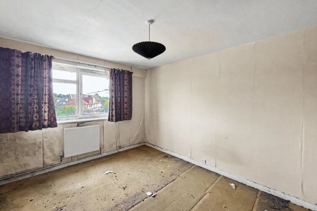 318 Grand Drive, Raynes Park, London, SW20 9NQ 7