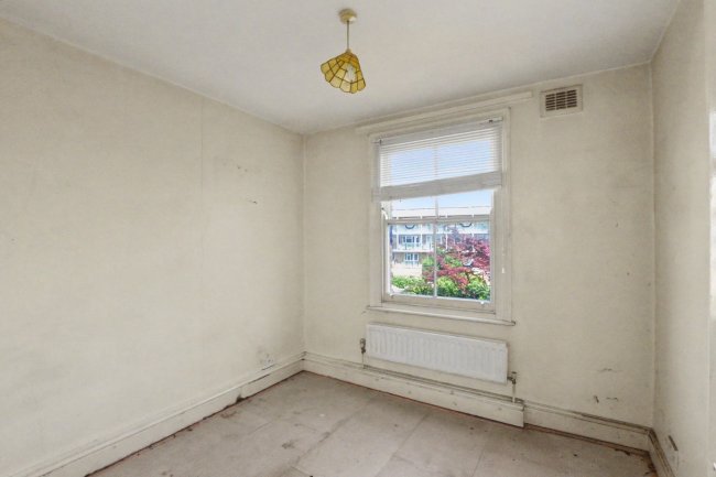 7b Nasmyth Street, Hammersmith, London W6 0HA 6