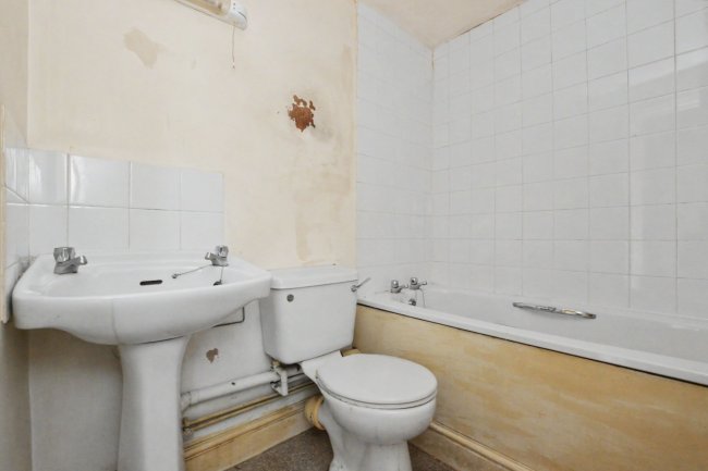 7b Nasmyth Street, Hammersmith, London W6 0HA 6