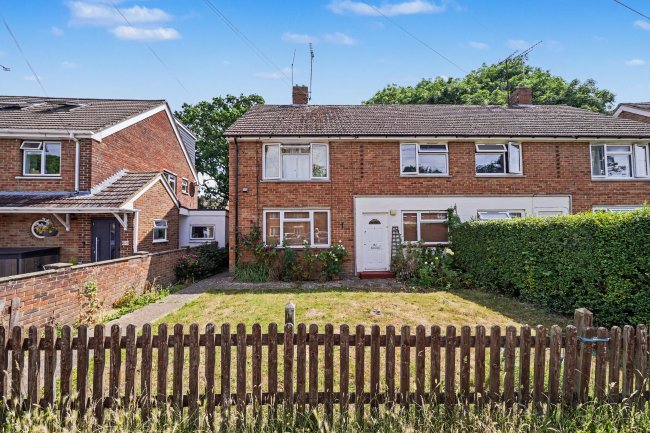 63 Longs Way, Wokingham, Berkshire RG40 1QW 9