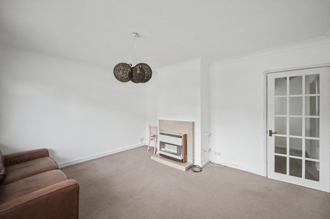 63 Longs Way, Wokingham, Berkshire RG40 1QW 9