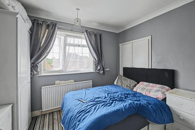 2 Barry Road, Southampton, SO19 5LP 7