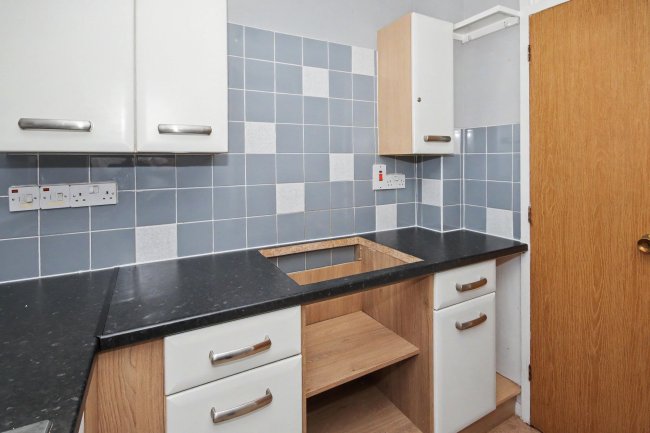 41 Whitgift Road, Teversham, Cambridge, CB1 9AY 5