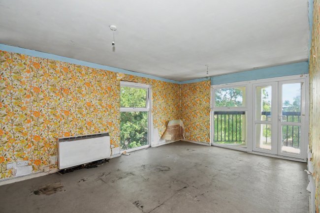 Flat 13, Caradon Court, 1A Ellesmere Road, Twickenham, TW1 2DN 4