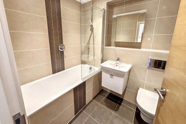 Flat 6, Golden Hill Fort, Freshwater, Isle of Wight, PO40 9GD 9