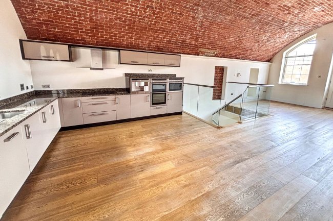 Flat 6, Golden Hill Fort, Freshwater, Isle of Wight, PO40 9GD 9