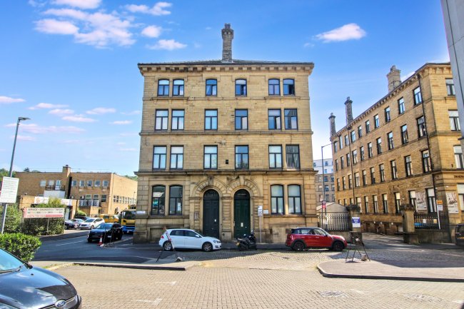 Apartment 6, 20-22 Mill Street, Bradford, BD1 4AB 8