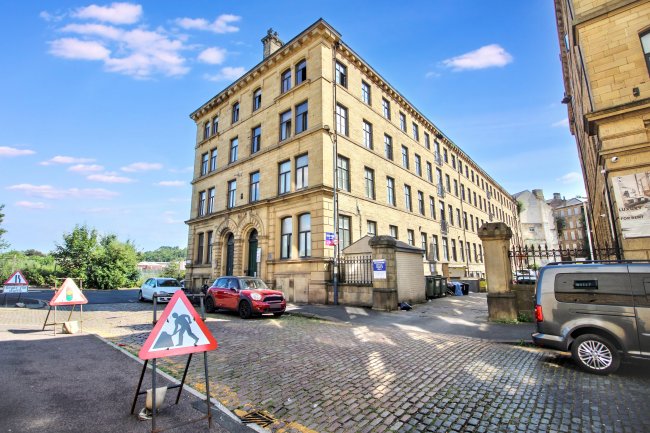 Apartment 6, 20-22 Mill Street, Bradford, BD1 4AB 8