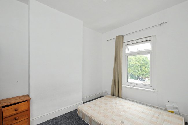 154 New Town Street, Luton, LU1 3EF 3