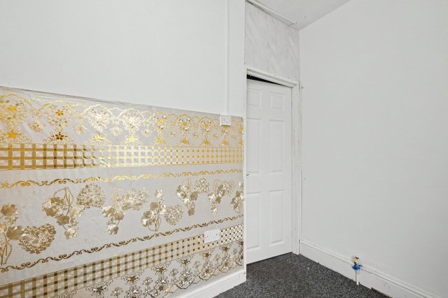 154 New Town Street, Luton, LU1 3EF 3