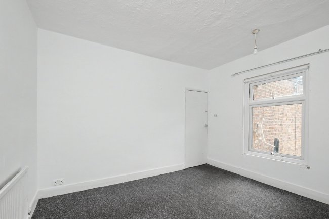 154 New Town Street, Luton, LU1 3EF 3