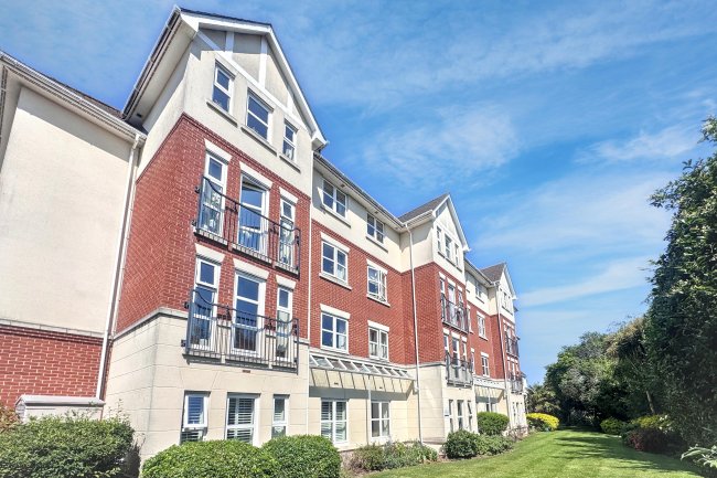 Rotary Lodge, St Botolphs Road, Worthing, West Sussex, BN11 4JT 8