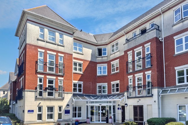 Rotary Lodge, St Botolphs Road, Worthing, West Sussex, BN11 4JT 8