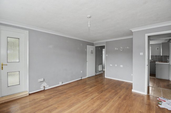 Flat 9 Boulters House, Uffington Drive, Bracknell, Berks, RG12 9JY 2
