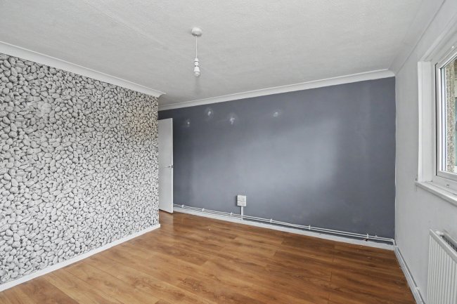 Flat 9 Boulters House, Uffington Drive, Bracknell, Berks, RG12 9JY 2