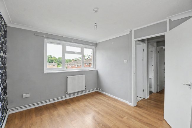 Flat 9 Boulters House, Uffington Drive, Bracknell, Berks, RG12 9JY 2
