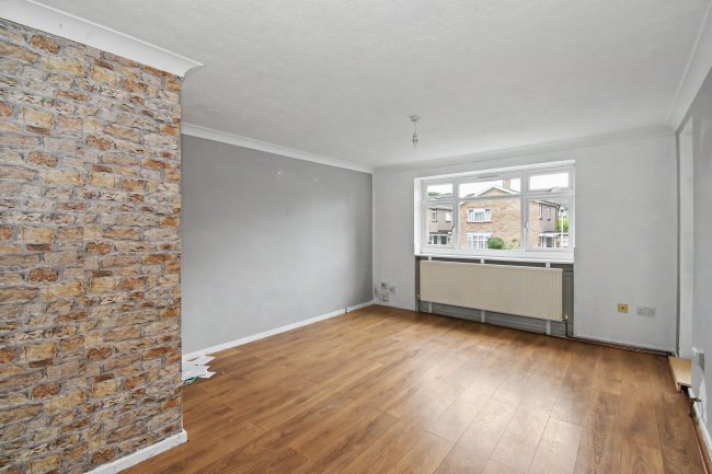 Flat 9 Boulters House, Uffington Drive, Bracknell, Berks, RG12 9JY 2