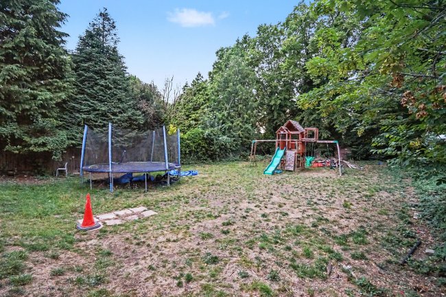 17 Castlemaine Avenue, South Croydon, CR2 7HU 8