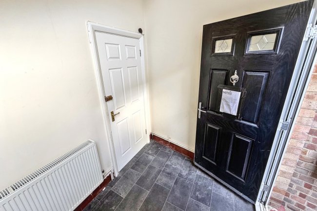 26a Crown Lane, Morden, Surrey SM4 5BL 1
