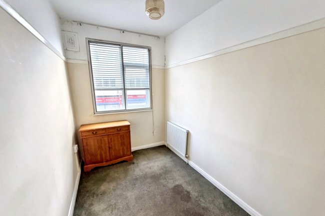26a Crown Lane, Morden, Surrey SM4 5BL 1