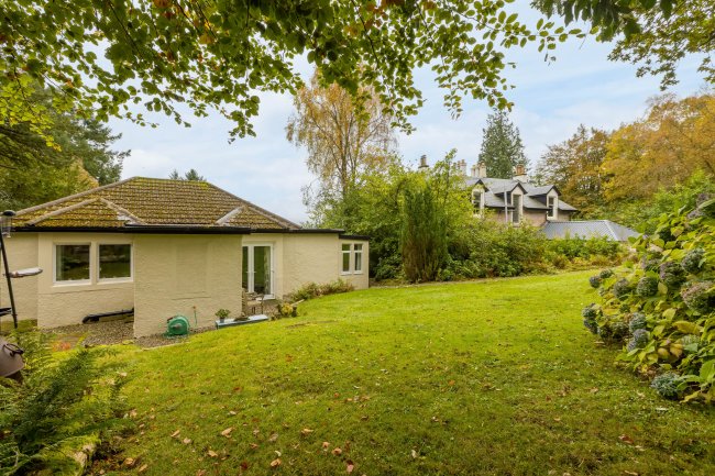 Abbots Brae House and Cottage, 55 Bullwood Road, Dunoon, Argyll and Bute, PA23 7QJ 9