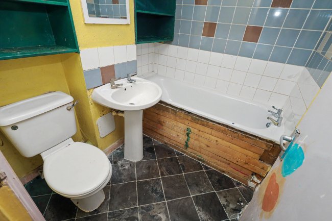 12D St Stephens Gardens, Notting Hill, London W2 5QX 5