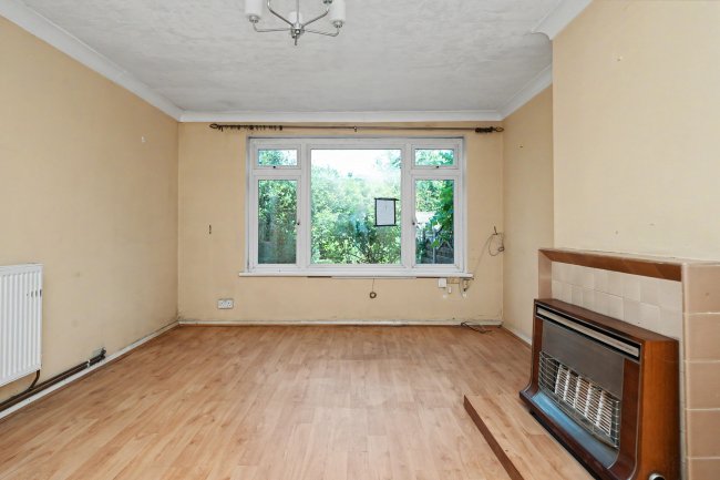 9 Arundel Close, Hampton Hill, Hampton TW12 1SW 10