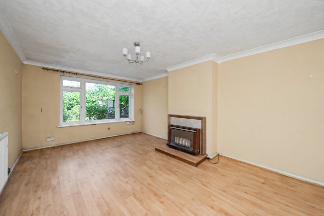 9 Arundel Close, Hampton Hill, Hampton TW12 1SW 10