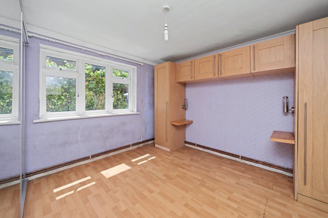 9 Arundel Close, Hampton Hill, Hampton TW12 1SW 10