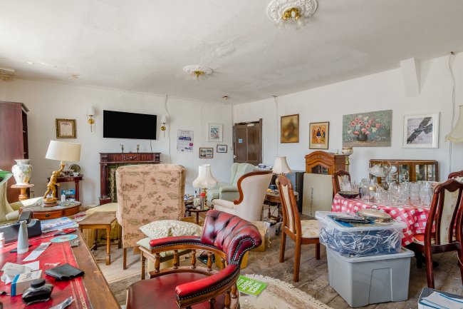 Gurneys House, First & Second Floors, 12 & 13 High Town, Hereford, HR1 2AA 7