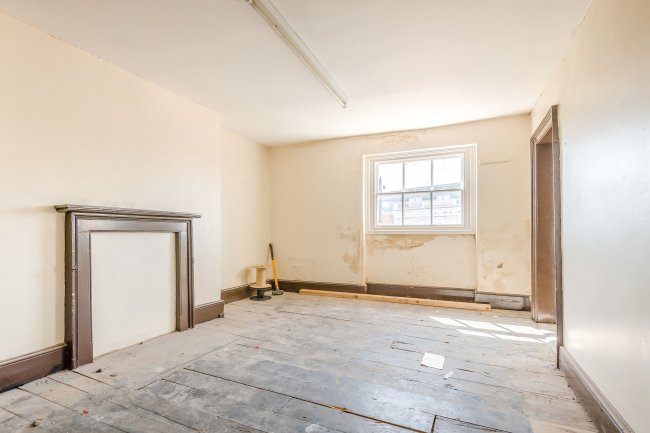 Gurneys House, First & Second Floors, 12 & 13 High Town, Hereford, HR1 2AA 7