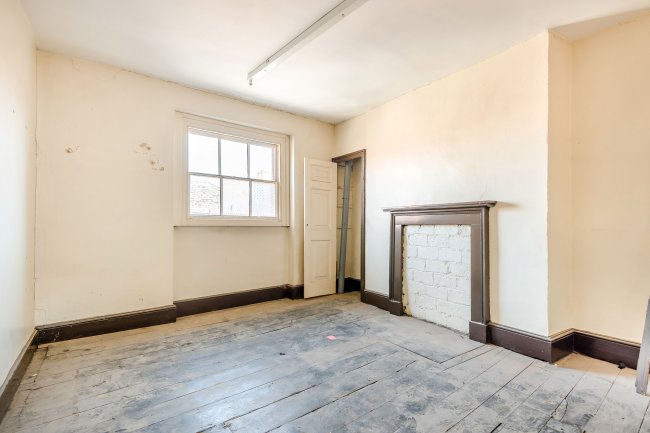 Gurneys House, First & Second Floors, 12 & 13 High Town, Hereford, HR1 2AA 7