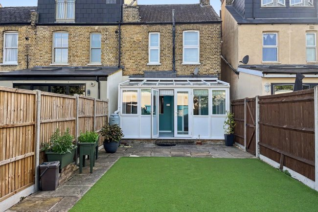 74 Dupont Road, Raynes Park, SW20 8EQ 10