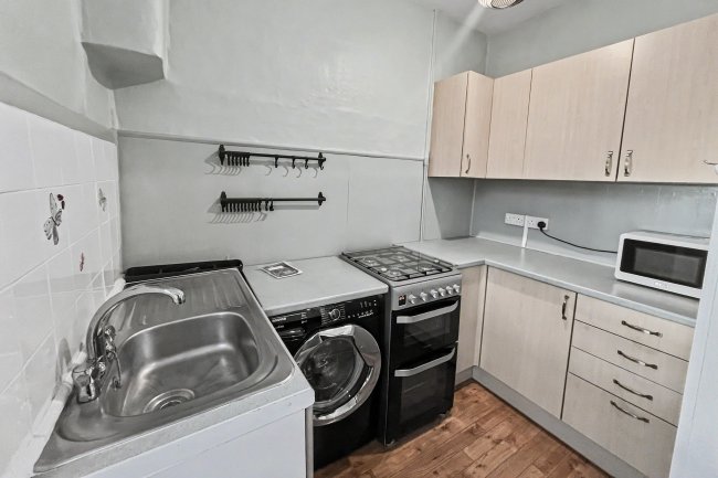 74 Dupont Road, Raynes Park, SW20 8EQ 10