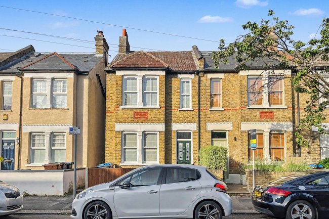 74 Dupont Road, Raynes Park, SW20 8EQ 10