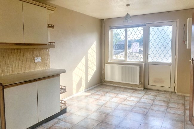 109 Douglas Place, Blackburn, BB1 9ST 6