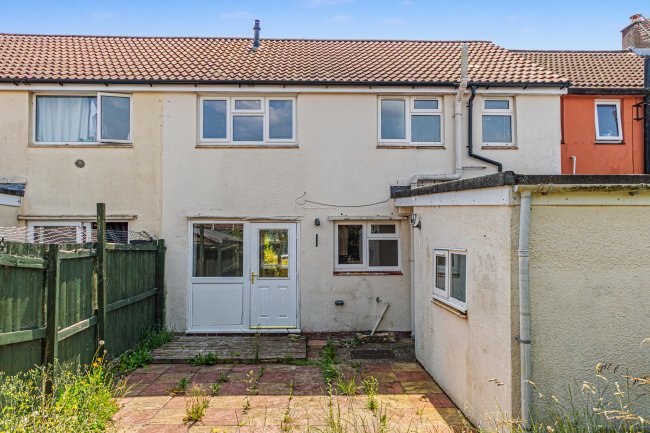 52 Southmead Crescent, Crewkerne, TA18 8DL 6