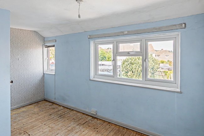 52 Southmead Crescent, Crewkerne, TA18 8DL 6