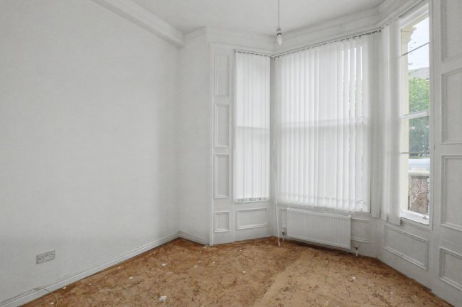 Flat D, 119 Cambridge Gardens, London, W10 6JA 7