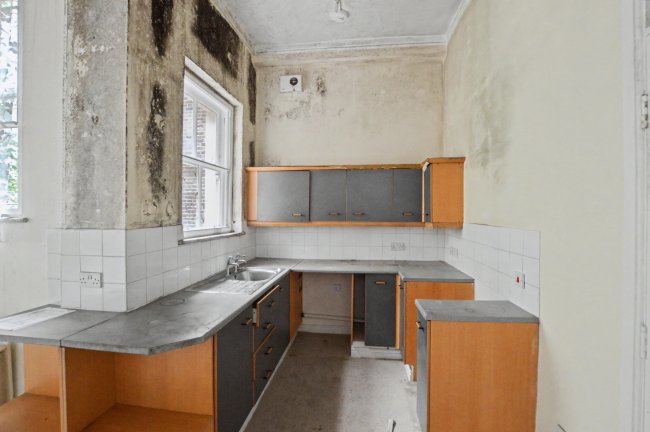 Flat D, 119 Cambridge Gardens, London, W10 6JA 7