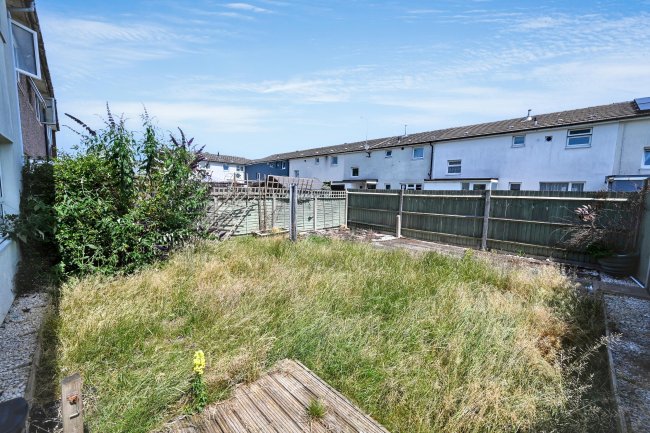 56 Abbotsbury, Bracknell, Berkshire, RG12 8QX 10