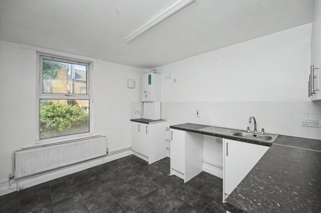 Flat B, 35 Solon Road, Brixton, London, SW2 5UU 7