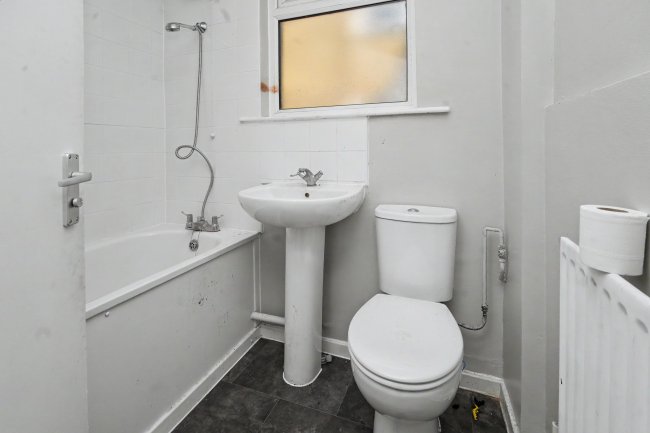 Flat B, 35 Solon Road, Brixton, London, SW2 5UU 7