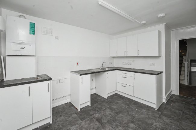 Flat B, 35 Solon Road, Brixton, London, SW2 5UU 7