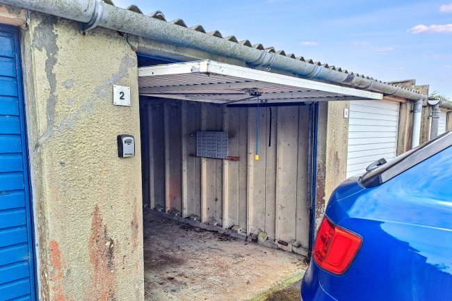 Garage 2 Bodinnar Close, Bodinnar Lane, Newbrige, Penzance, TR20 8NN 3