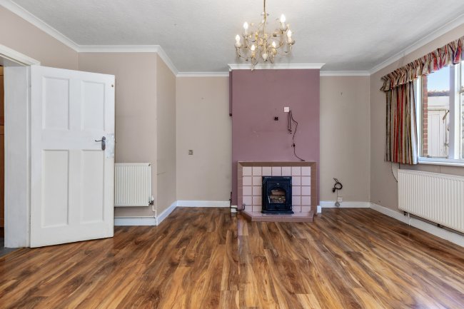 152 Connaught Road, Brookwood, Woking GU24 0AL 9