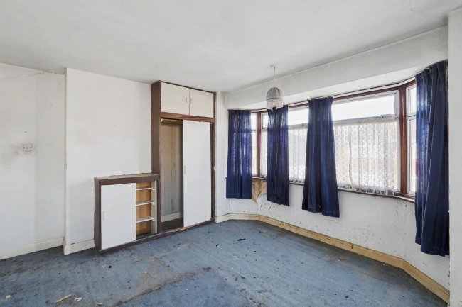 11 Ellesmere Avenue, Derby, DE24 8WD 4